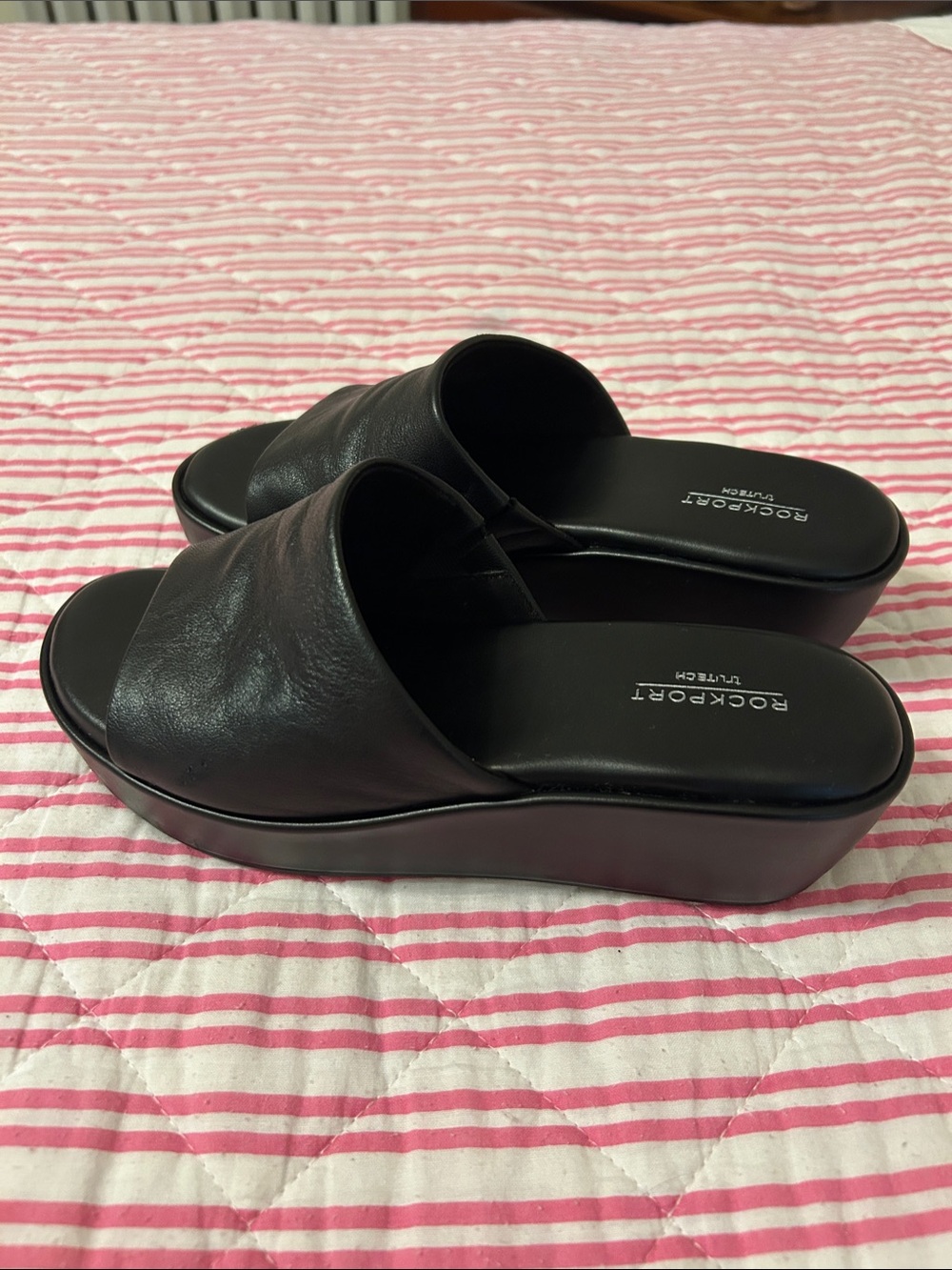 Rockport Black Aubriella Slide Mules